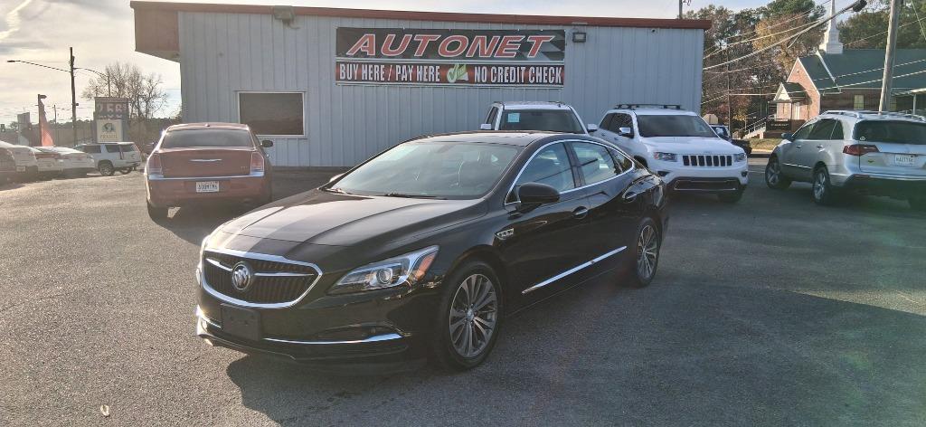 2017 Buick LaCrosse Essence's photo