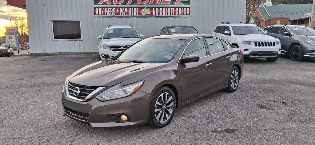2017 Nissan Altima SV's photo