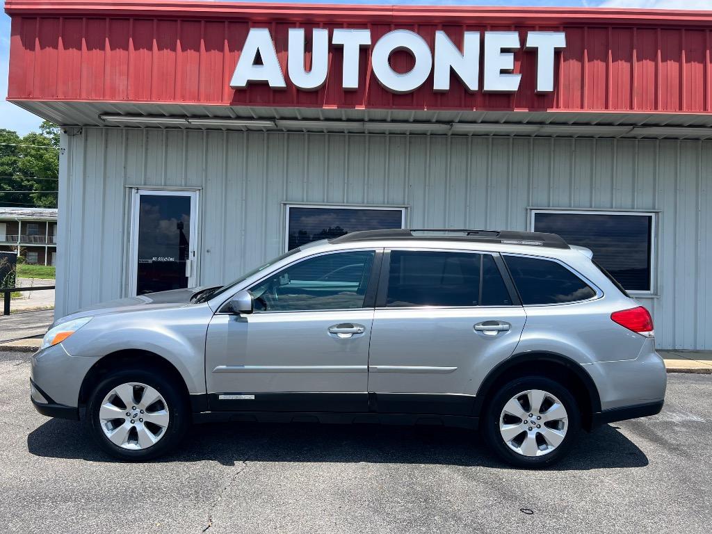 2012 Subaru Outback 2.5i Limited CVT PZEV's photo