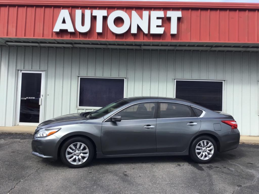 2016 Nissan Altima 2.5 S's photo