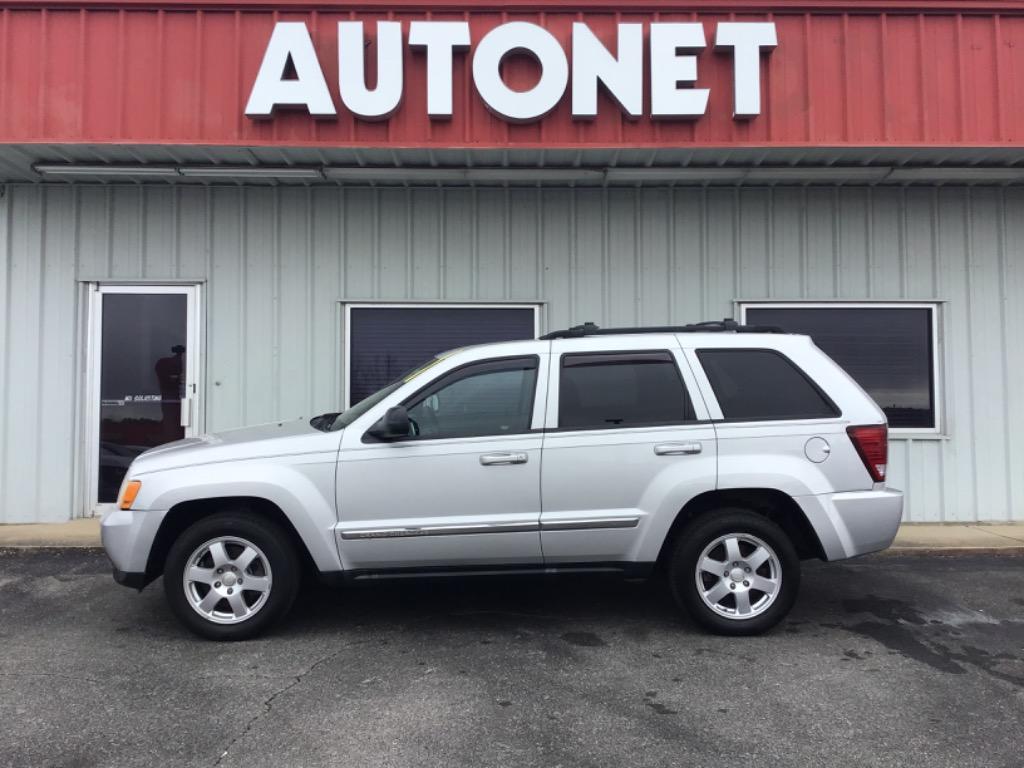 2010 Jeep Grand Cherokee Laredo's photo