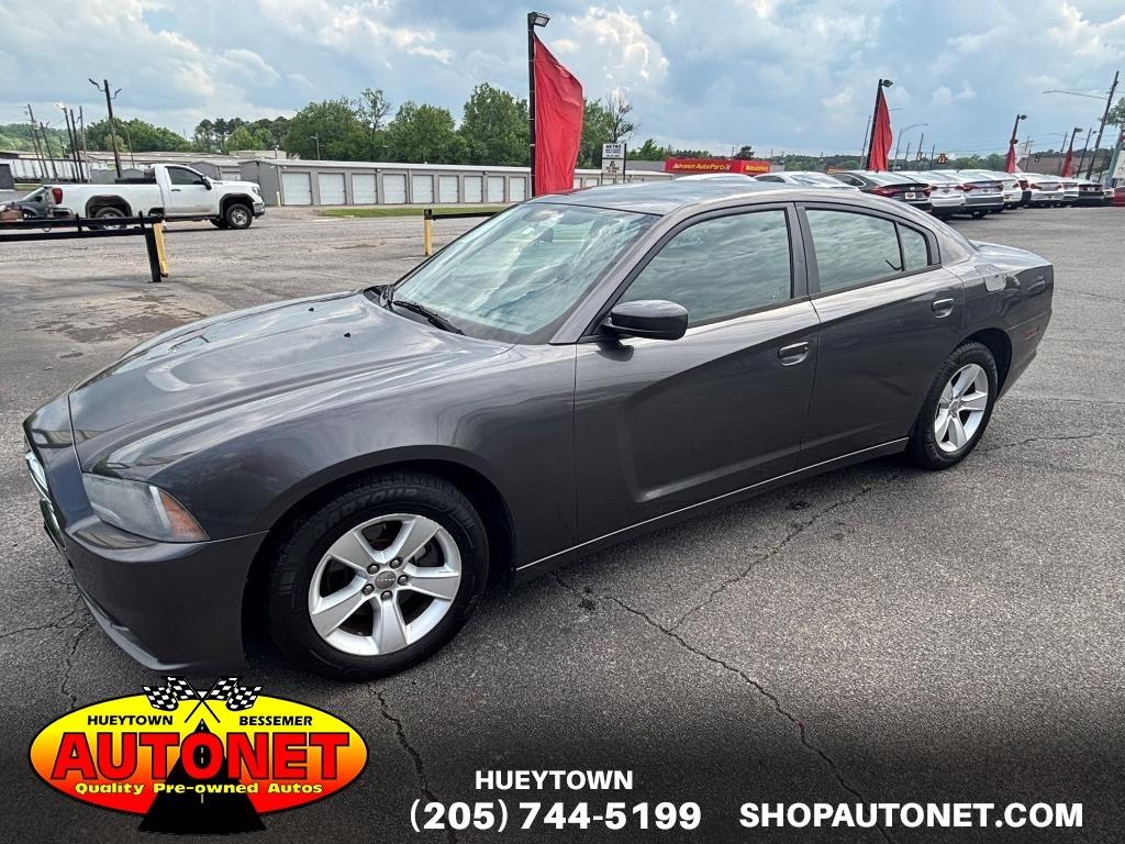 2013 Dodge Charger SE's photo