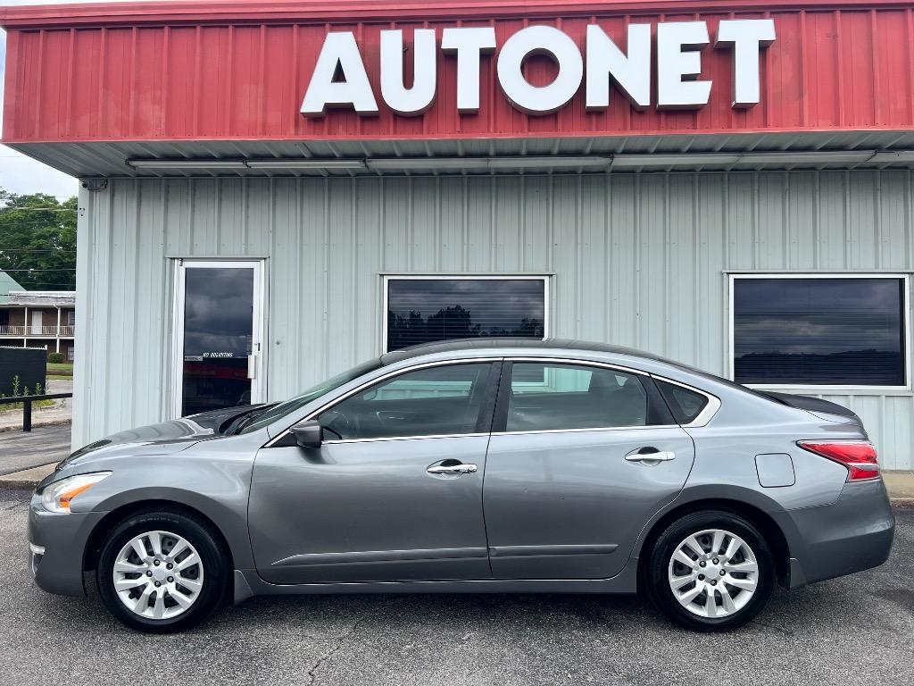 2015 Nissan Altima 2.5 S's photo