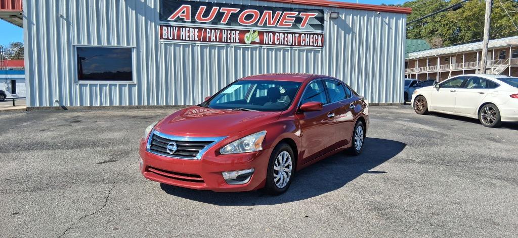2015 Nissan Altima S's photo