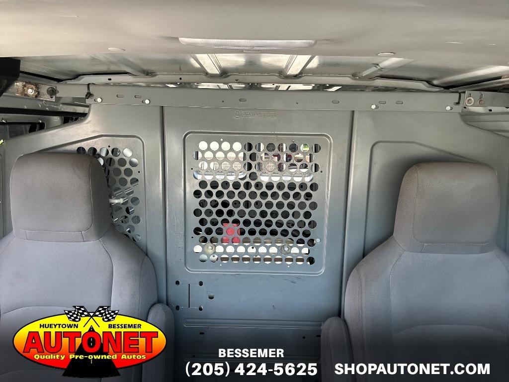 2010 Ford E-Series Econoline Van Commercial - Photo 10