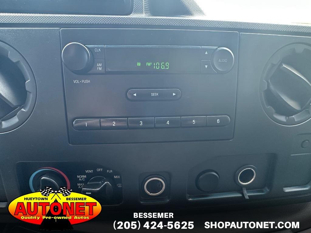 2010 Ford E-Series Econoline Van Commercial - Photo 20