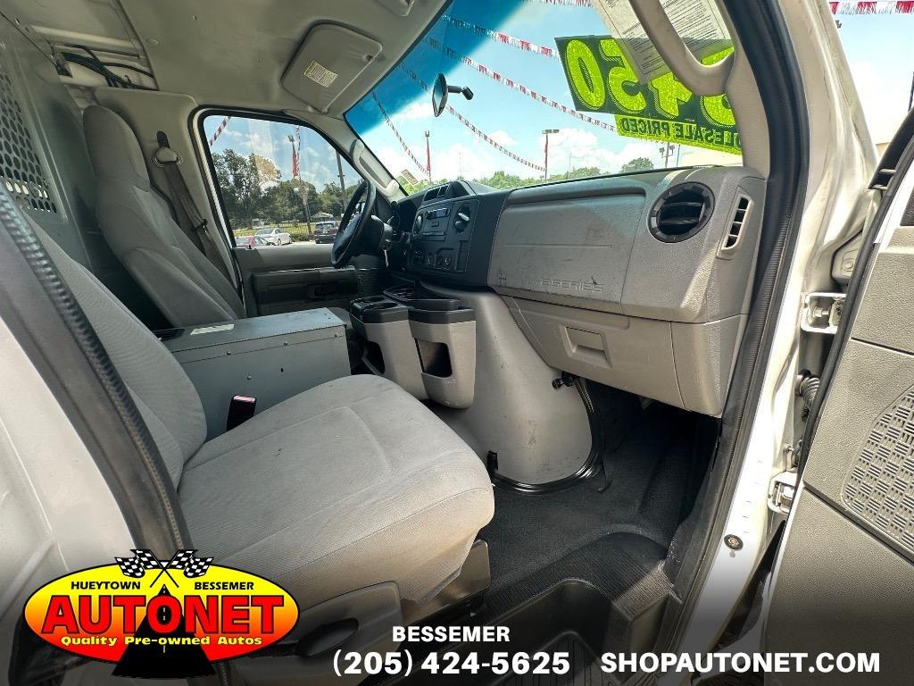 2010 Ford E-Series Econoline Van Commercial - Photo 25