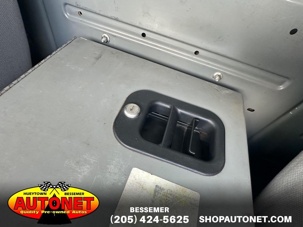 2010 Ford E-Series Econoline Van Commercial - Photo 18
